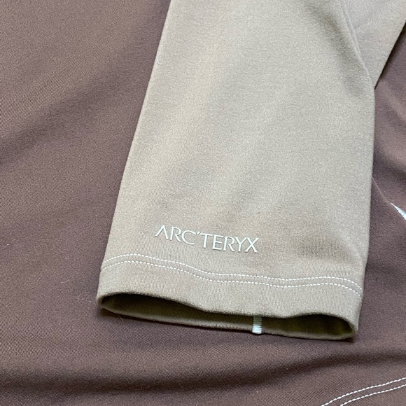 Rho Lightweight Crew Neck LS Women’s Velvet Sand - Picture 4 of 7